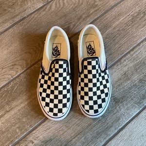 WORN ONCE CHECKERED VANS